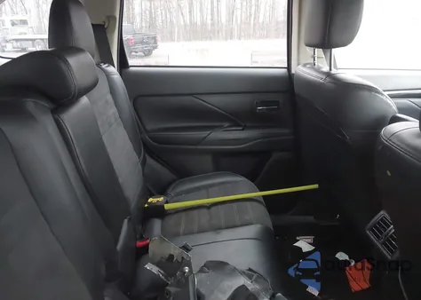 2019 Mitsubishi Outlander Se z USA, uszkodzony, nr VIN JA4AD3A32KZ047946